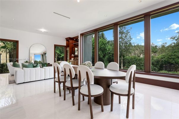 Dining room, Interior, Living room, Recessed Lighting