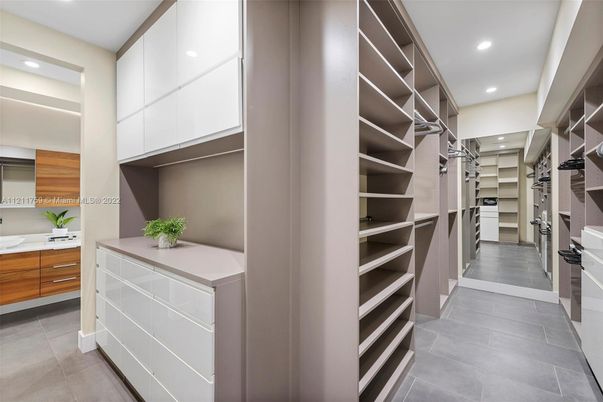 Interior, Recessed Lighting, Walk-in Closets