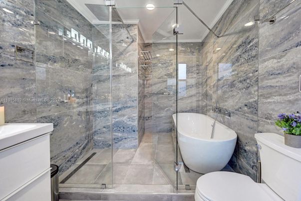 Bathroom, Free Standing Baths, Glass Shower, Interior, Recessed Lighting