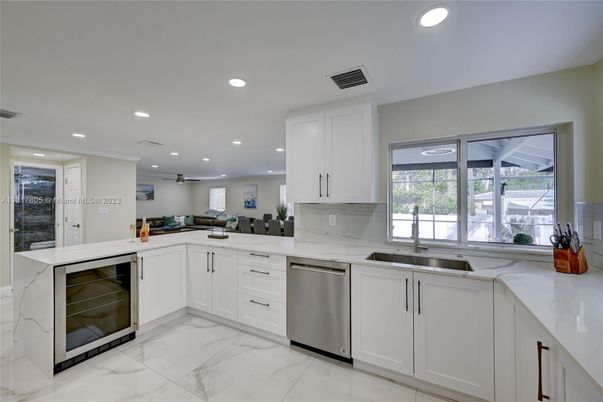 Interior, Kitchen, Marble, Recessed Lighting