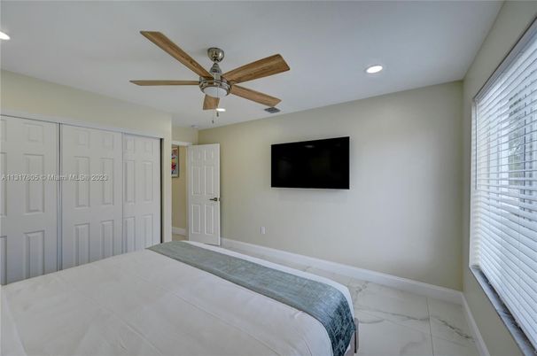 Bedroom, Interior, Marble, Recessed Lighting