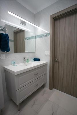 Bathroom, Dual Sink Vanities, Interior, Marble