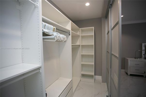 Interior, Marble, Recessed Lighting, Walk-in Closets