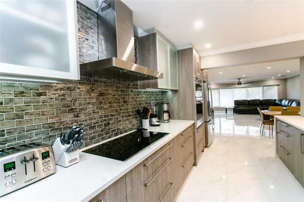Dining room, Interior, Kitchen, Living room, Marble, Recessed Lighting
