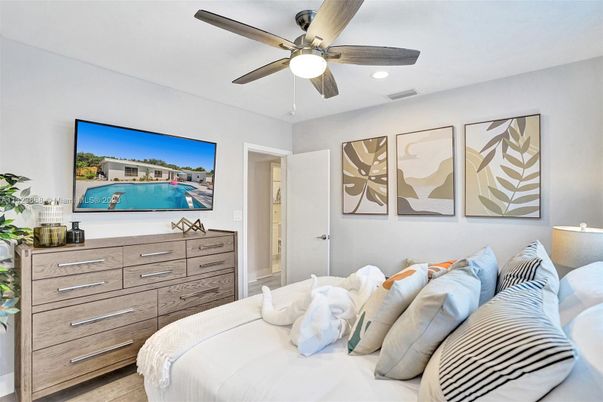 Bedroom, Interior, Recessed Lighting