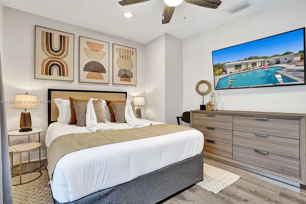 Bedroom, Interior, Recessed Lighting, Wood Texture Flooring