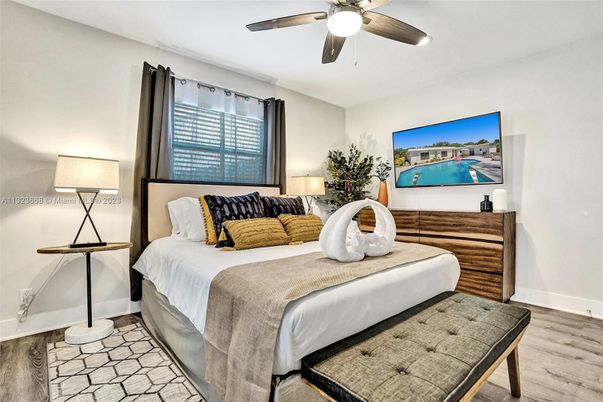 Bedroom, Interior, Recessed Lighting, Wood Texture Flooring