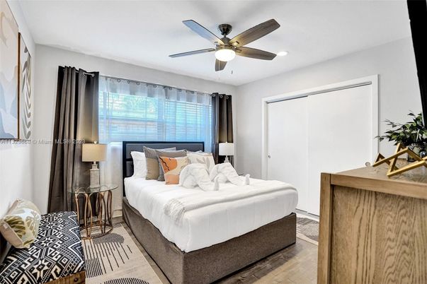 Bedroom, Interior, Recessed Lighting, Wood Texture Flooring