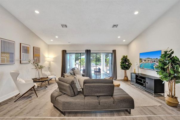 Interior, Living room, Recessed Lighting, Wood Texture Flooring
