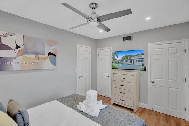Bedroom, Interior, Recessed Lighting, Wood Texture Flooring