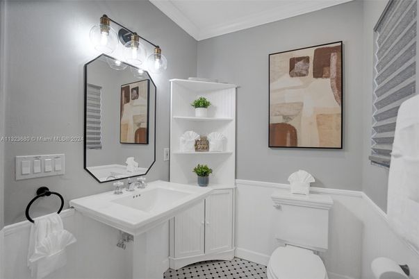 Bathroom, Interior