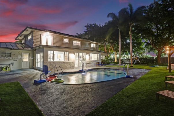 Backyard, Exterior, Pool