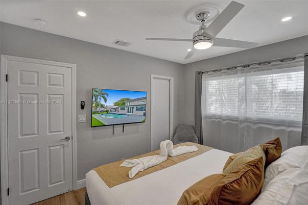 Bedroom, Interior, Recessed Lighting, Wood Texture Flooring
