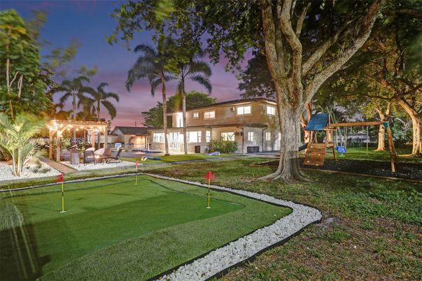 Backyard, Exterior, Playground