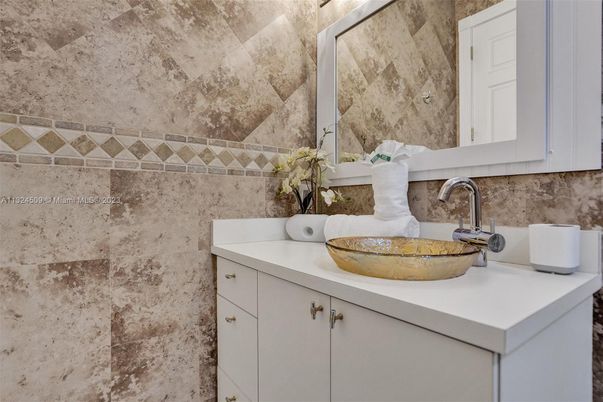 Bathroom, Interior
