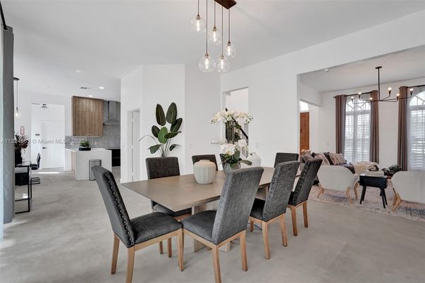 Dining room, Interior, Kitchen, Living room, Pendant Lights, Recessed Lighting