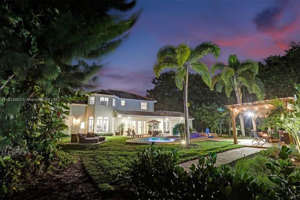 Backyard, Exterior, Pool