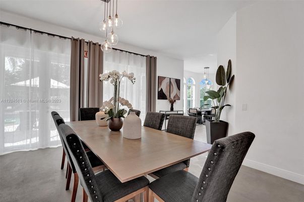 Dining room, Interior, Pendant Lights