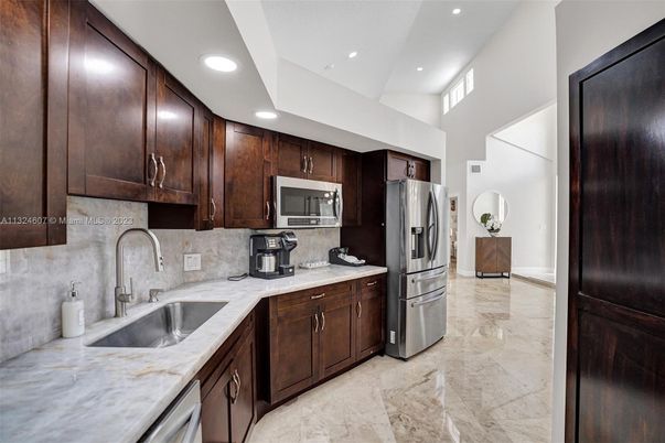 Interior, Kitchen, Marble, Recessed Lighting