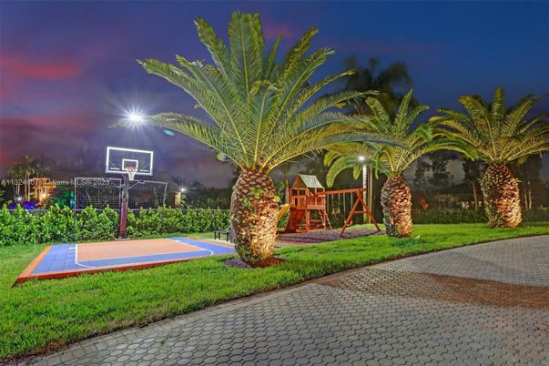 Exterior, Playground