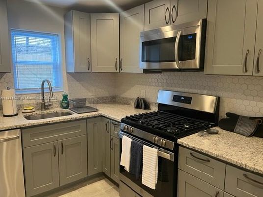 Interior, Kitchen, Stainless Steel Appliances