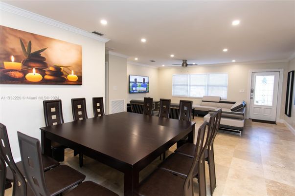 Dining room, Interior, Living room, Recessed Lighting