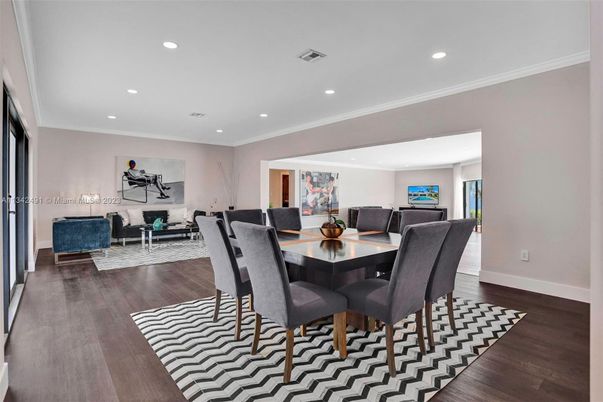 Dining room, Fitness Equipment, Interior, Living room, Recessed Lighting, Wood Texture Flooring