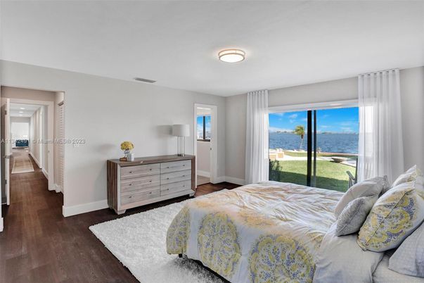 Bedroom, Interior, Water, Wood Texture Flooring