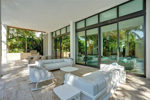 Interior, Living room, Sun Room