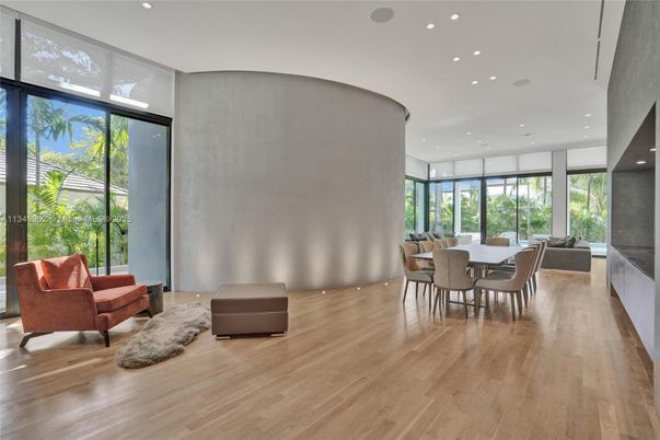 Dining room, Interior, Living room, Recessed Lighting, Wood Texture Flooring