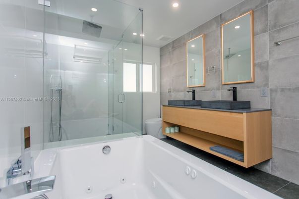 Bathroom, Dual Sink Vanities, Glass Shower, Interior, Recessed Lighting