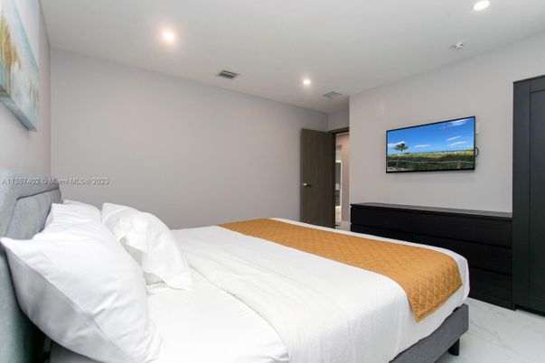 Bedroom, Interior, Marble, Recessed Lighting
