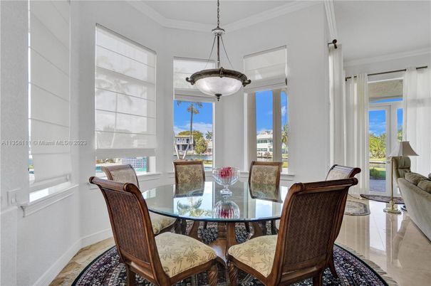 Dining room, Interior, Pendant Lights