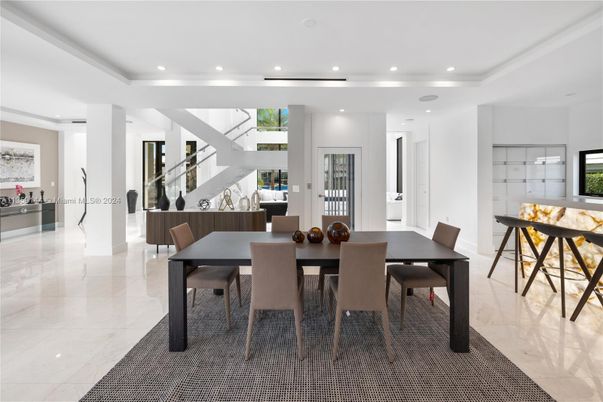 Dining room, Interior, Recessed Lighting