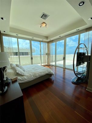 Bedroom, Interior, Recessed Lighting, Water, Wood Texture Flooring