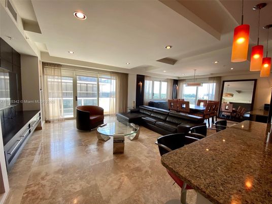 Dining room, Interior, Living room, Pendant Lights, Recessed Lighting