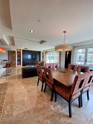 Dining room, Interior, Living room, Pendant Lights, Recessed Lighting