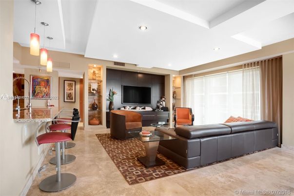Interior, Living room, Pendant Lights, Recessed Lighting, Theatre Room