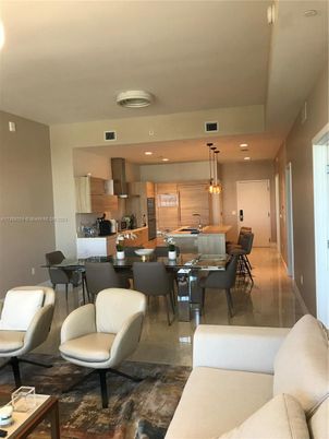 Dining room, Interior, Kitchen, Pendant Lights, Recessed Lighting, Stainless Steel Appliances