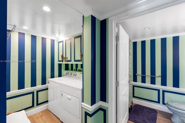 Interior, Recessed Lighting, Utility Closets, Washer, Wood Texture Flooring