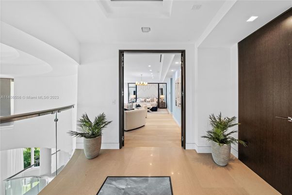 Chandelier, Interior, Recessed Lighting, Wood Texture Flooring