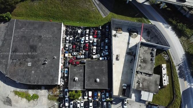 Exterior, Drone