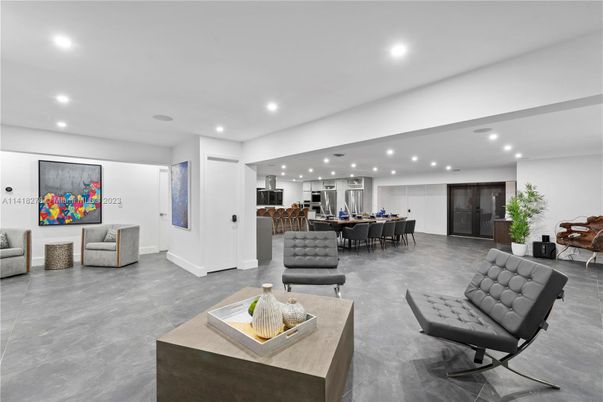 Dining room, Interior, Living room, Recessed Lighting