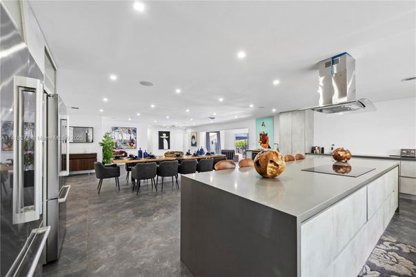 Dining room, Interior, Kitchen, Recessed Lighting, Stainless Steel Appliances