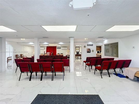 Dining room, Interior, Marble, Recessed Lighting
