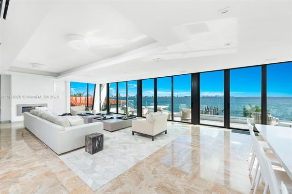 Interior, Living room, Water