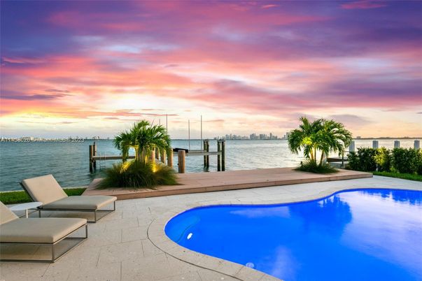 Exterior, Lake, Pool