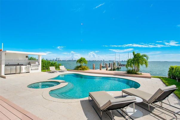 Exterior, Pool, Water