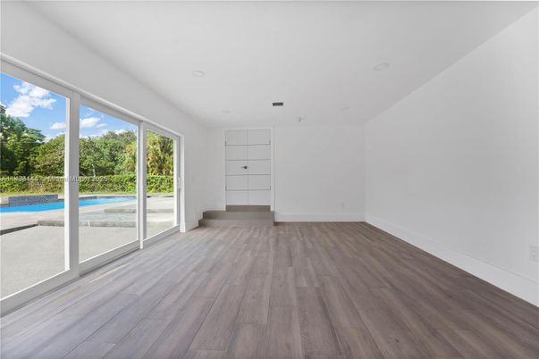 Empty room, Interior, Recessed Lighting, Wood Texture Flooring