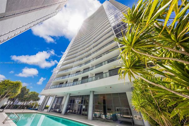 Exterior, Facade, Pool, Condo Building